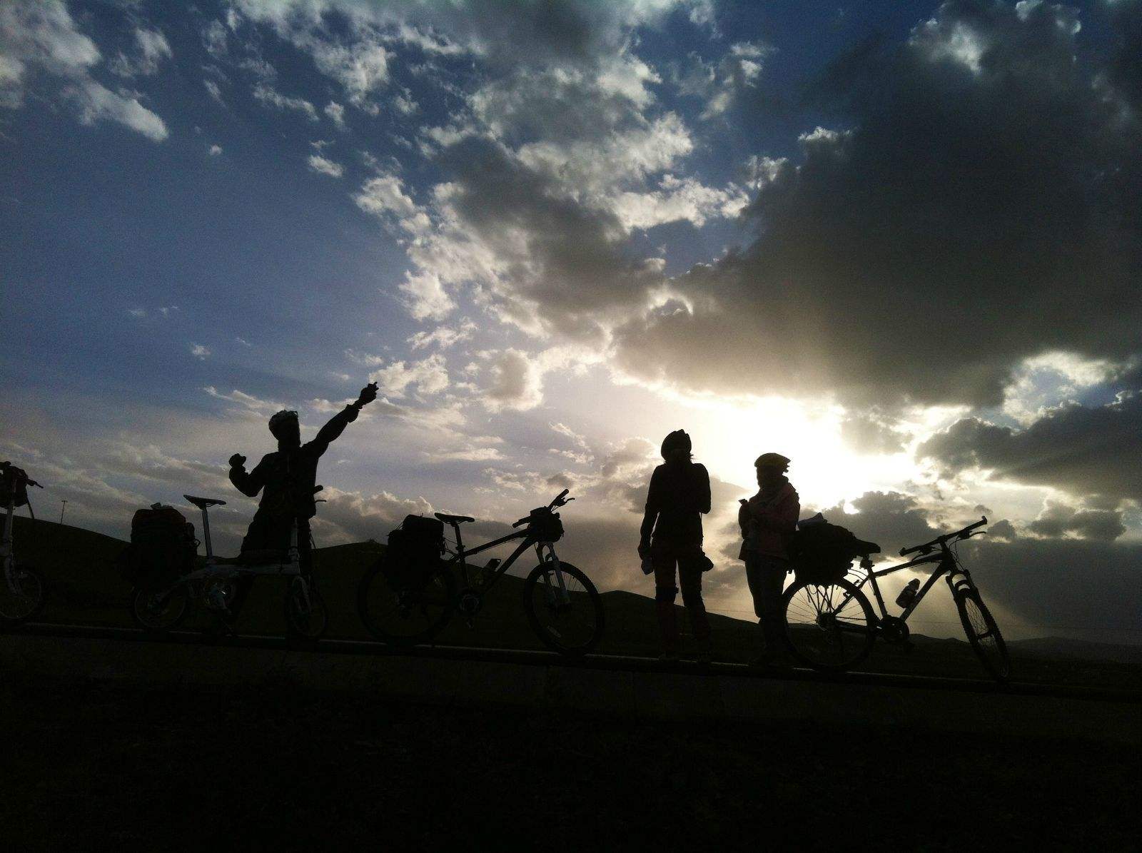 Significado del ciclismo eléctrico: Ejercicio físico y cosecha visual - blog - 4
